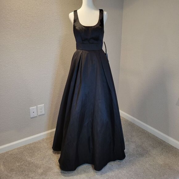 Sequin Hearts Ball Prom Gown Black Size 3 / S - Picture 2 of 13